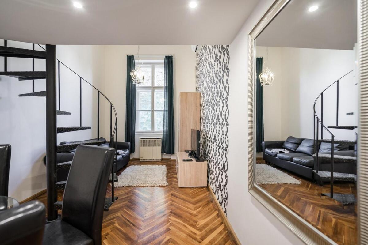 Apartmán Robinia Downtown